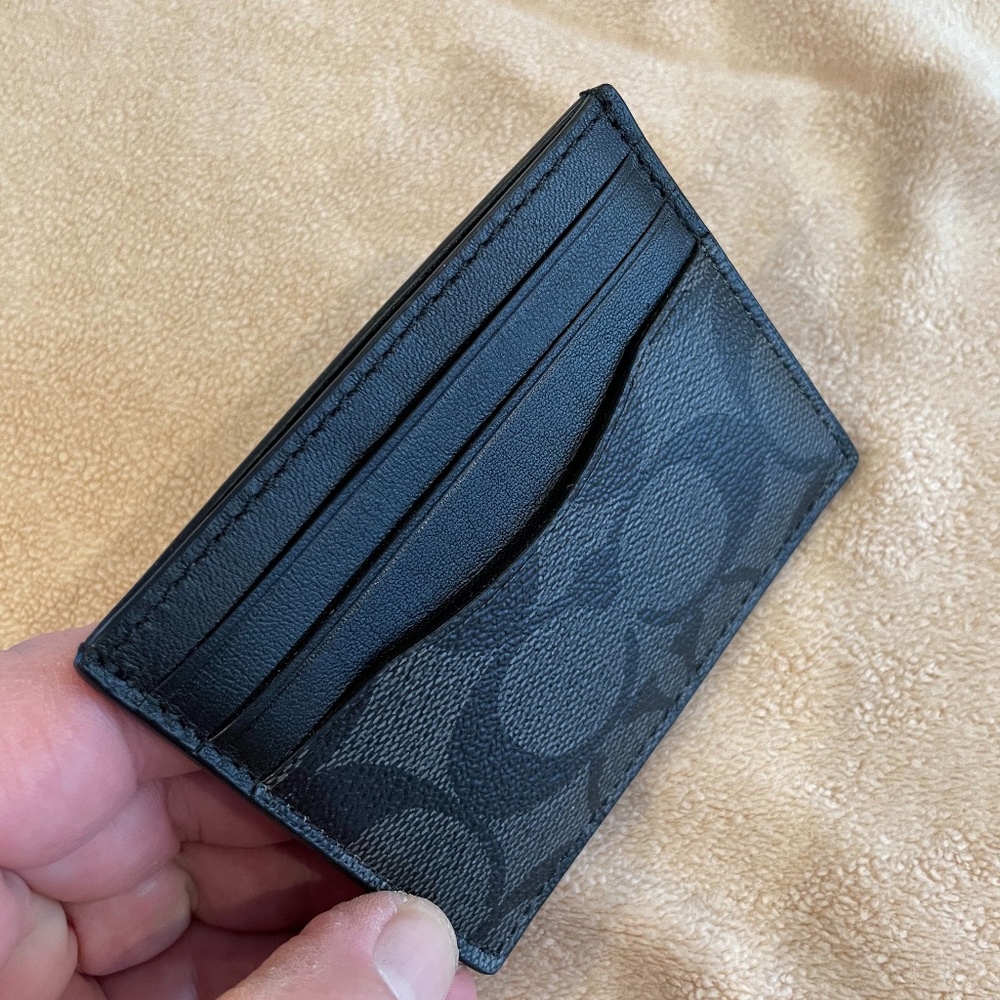 Coach Monogram leather Items - Picture 15 of 16